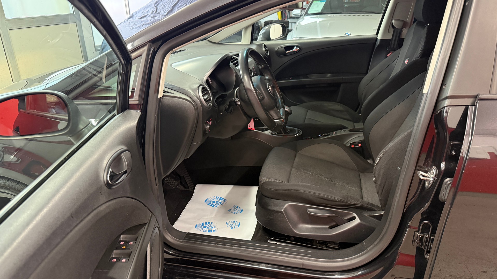 SEAT Leon 2.0 TSI FR, CH Fahrzeug, frisch ab MFK, Servicegepflegt, FR, Klima, 200PS, DAB, BT, USB, u.v.m-image-15