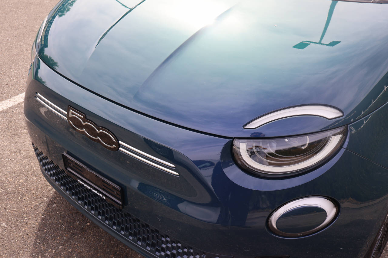FIAT 500 Cabrio La Prima-image-8