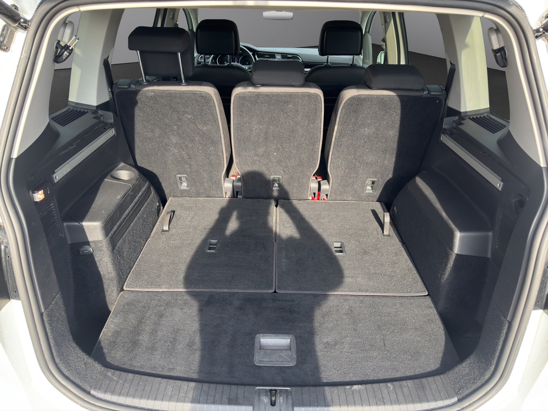 VW Touran 1.4 TSI BlueMotion Technology Sound DSG-image-8