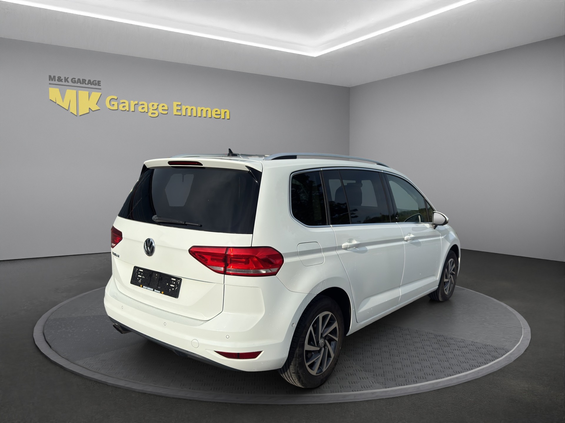 VW Touran 1.4 TSI BlueMotion Technology Sound DSG-image-4
