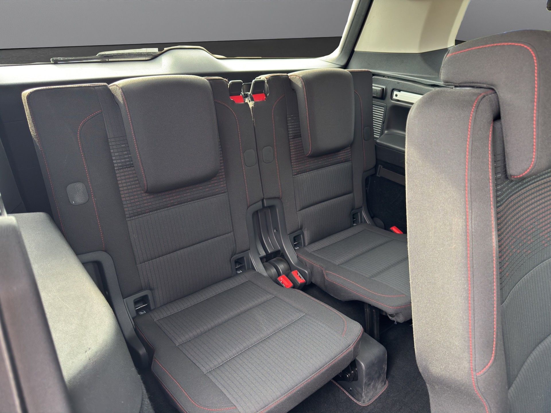 VW Touran 1.4 TSI BlueMotion Technology Sound DSG-image-9