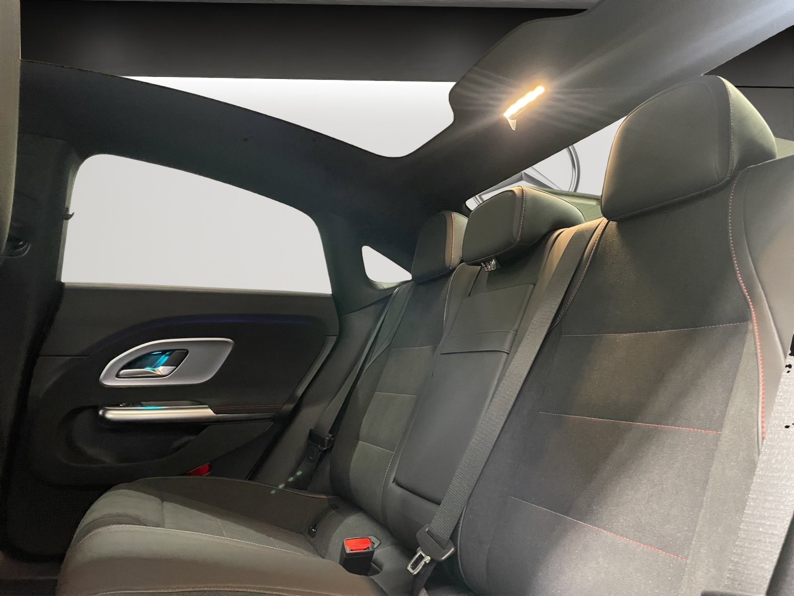 Image MERCEDES-BENZ CLA-200 CLA 200 8G-DCT