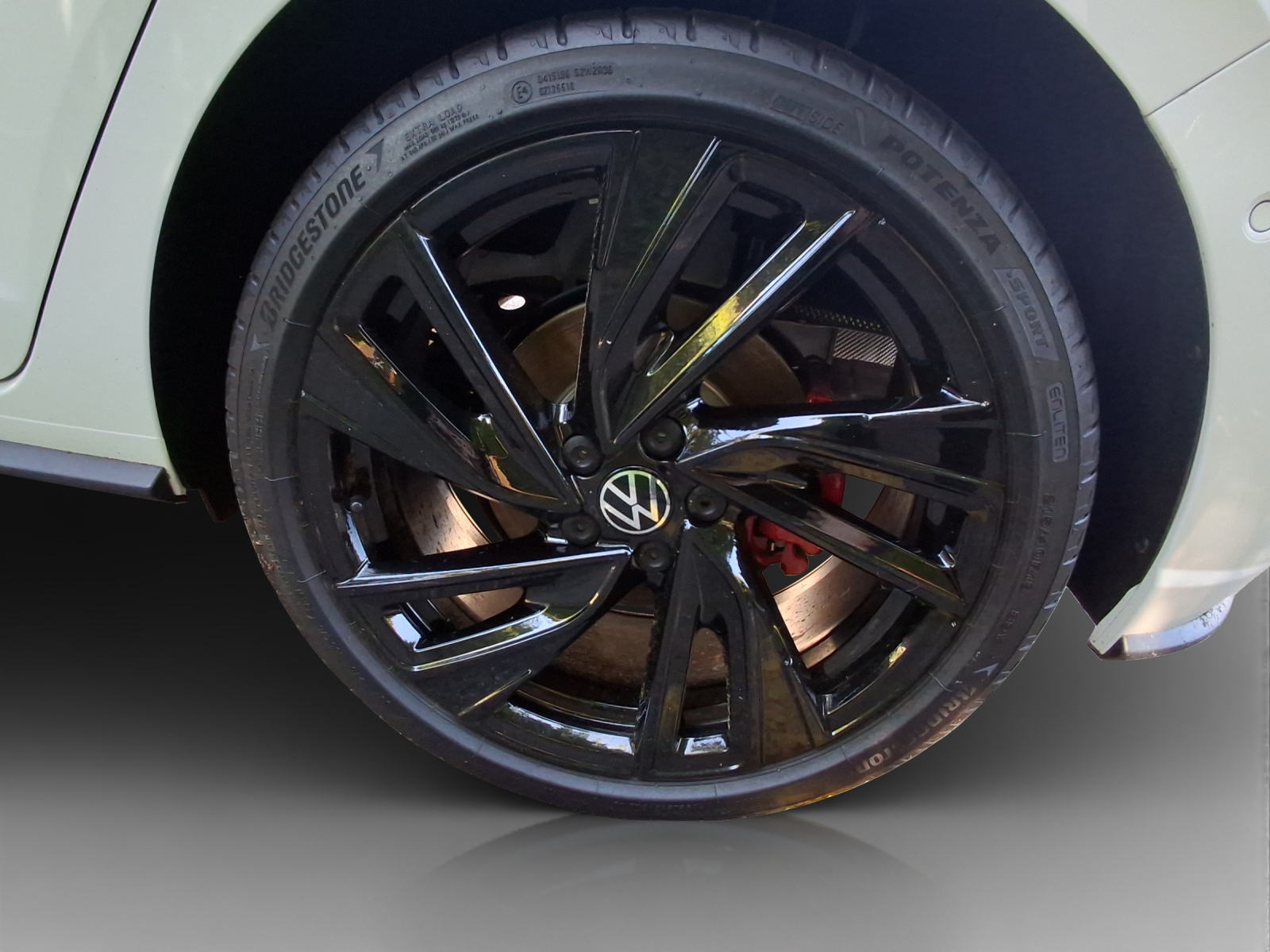 VW Polo 2.0 TSI GTI DSG-image-13