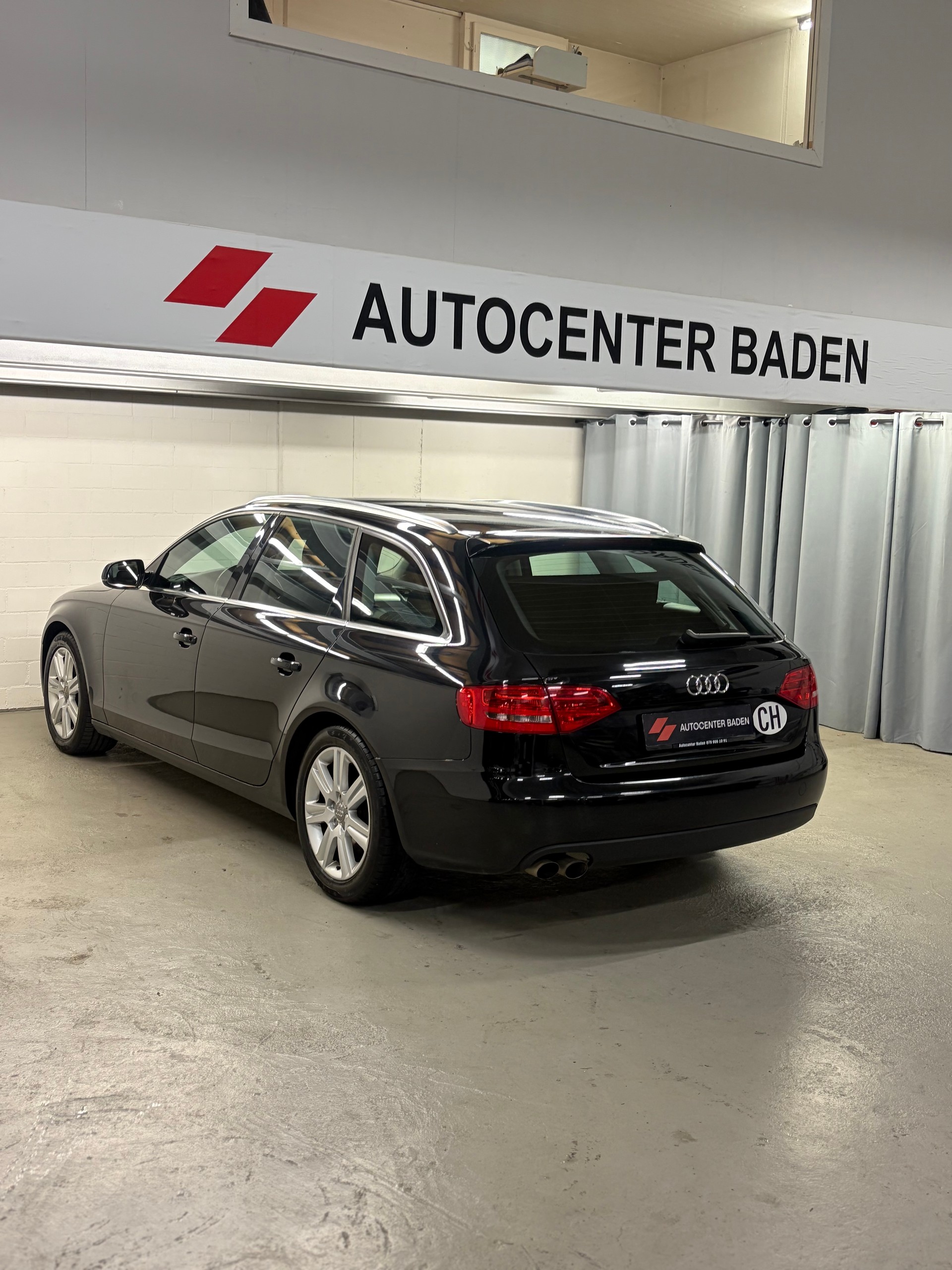 AUDI A4 Avant 2.0 TDI multitronic-image-5
