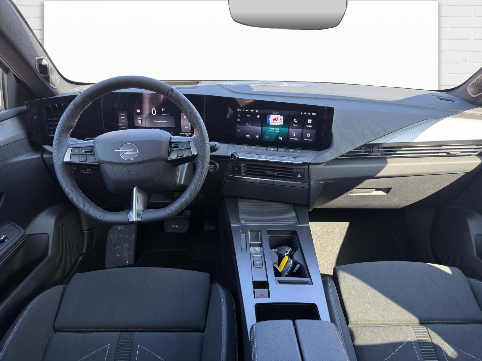 OPEL Astra-e Sports Tourer Ultimate-image-7