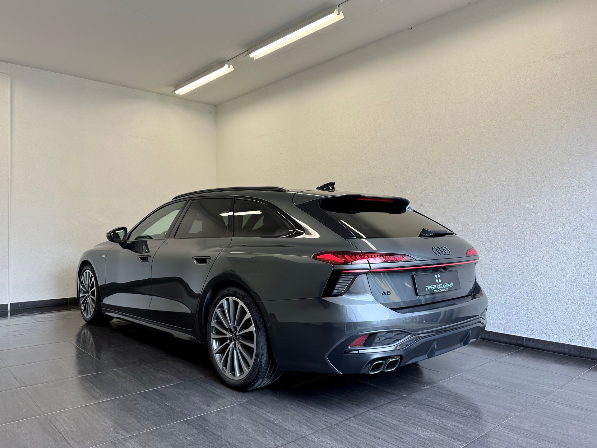AUDI A6 Avant 40 TDI S line quattro S-tronic-image-9