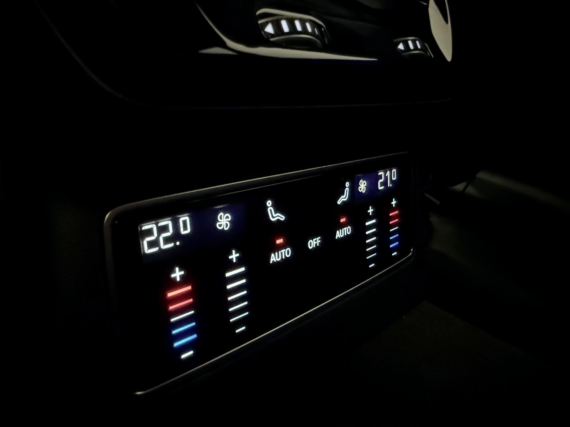 AUDI A6 Avant 40 TDI S line quattro S-tronic-image-27