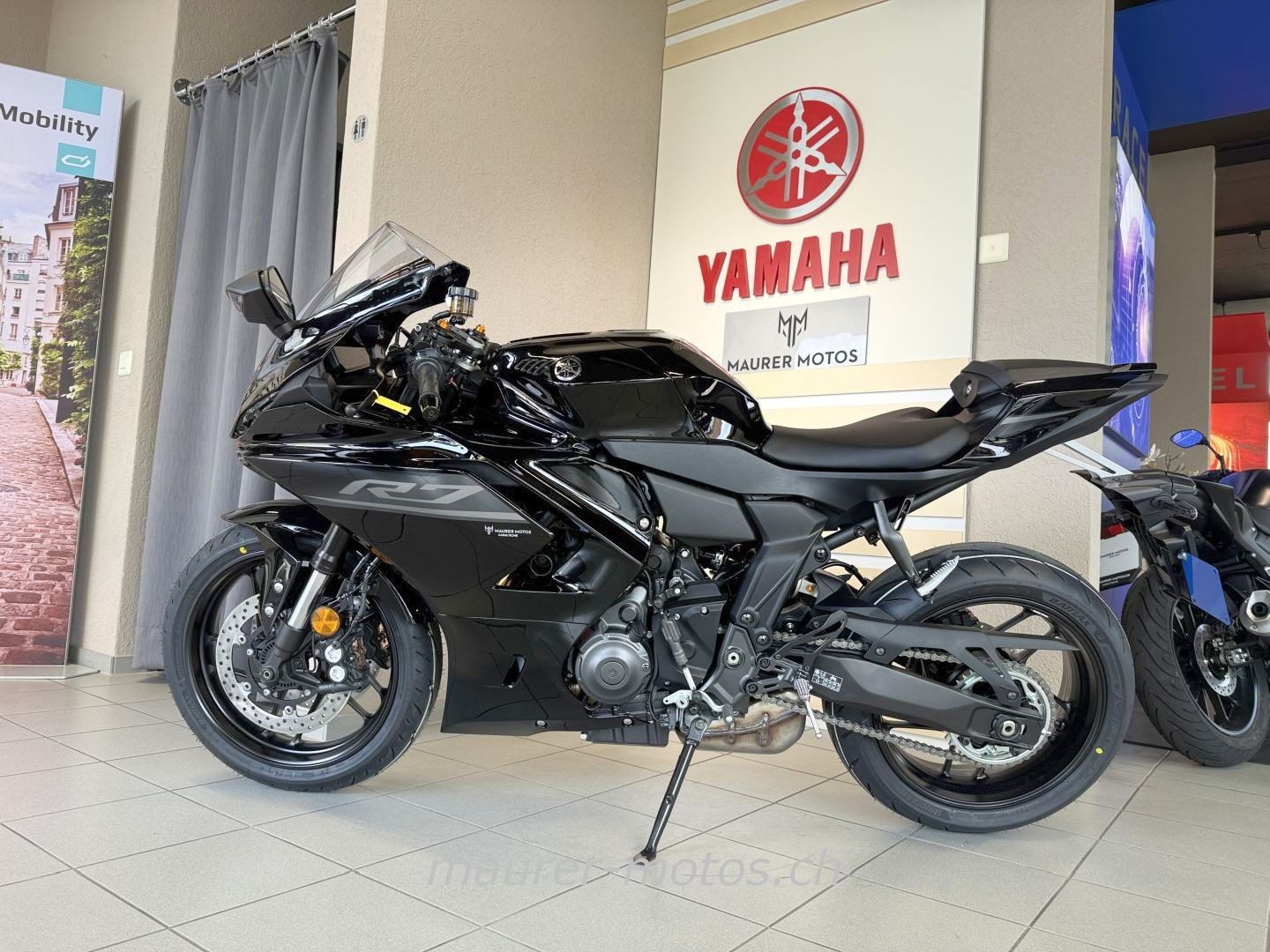 YAMAHA R7 2026 35KW-showroom-element-1