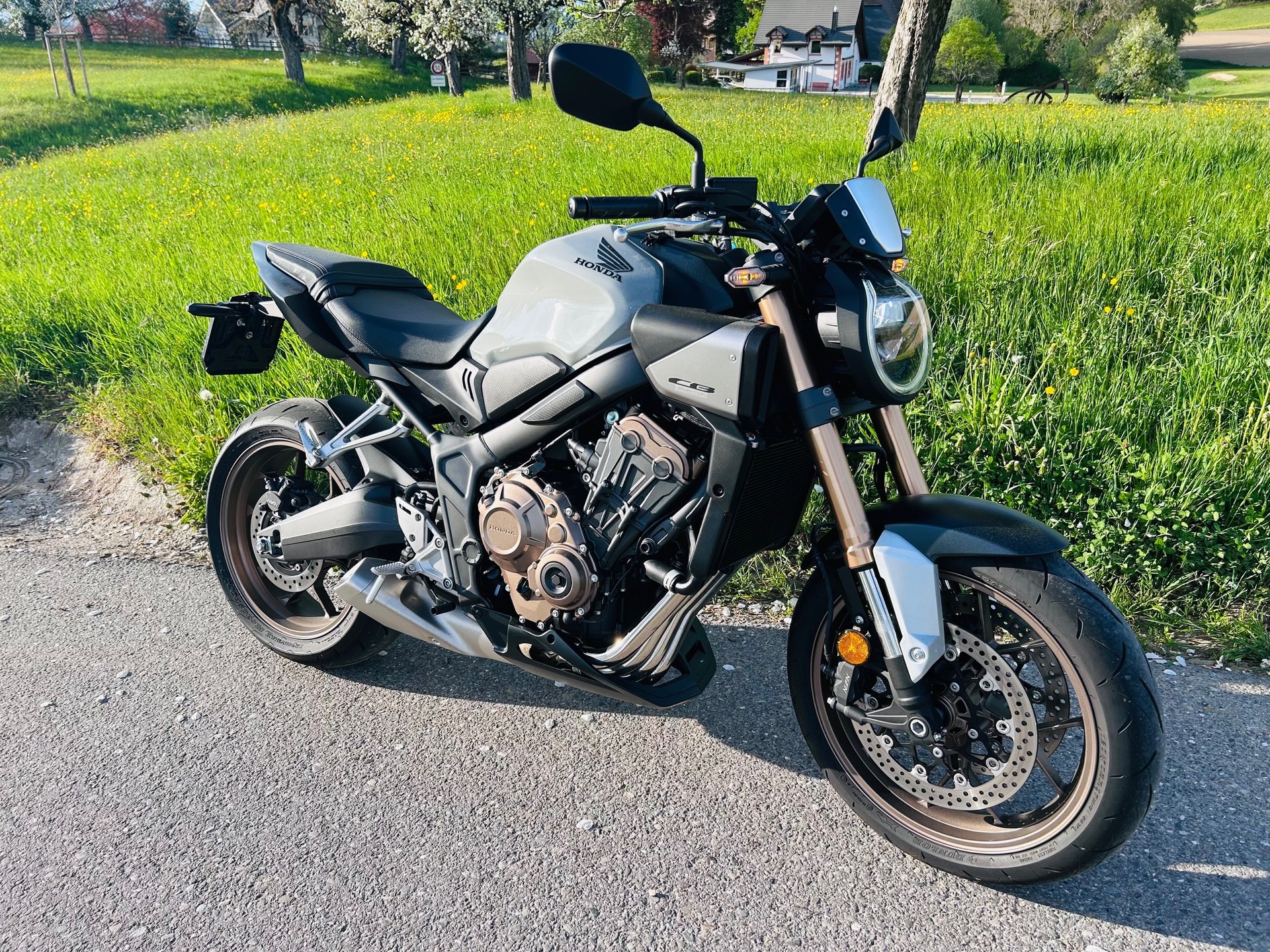 HONDA CB 650 R
