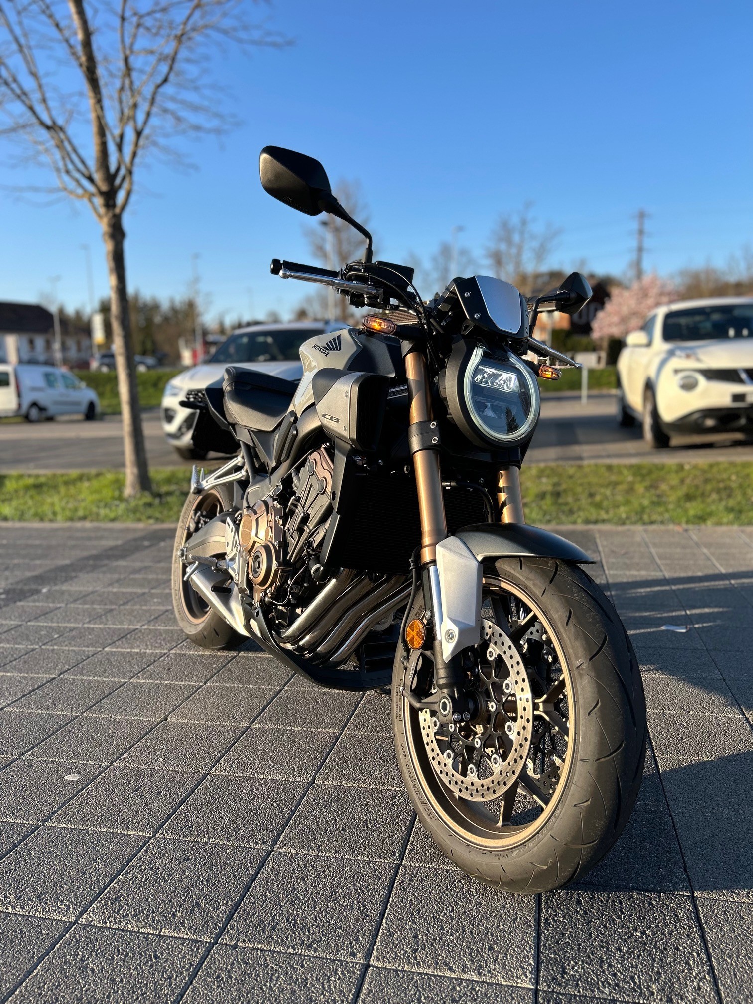 HONDA CB 650 R-image-9