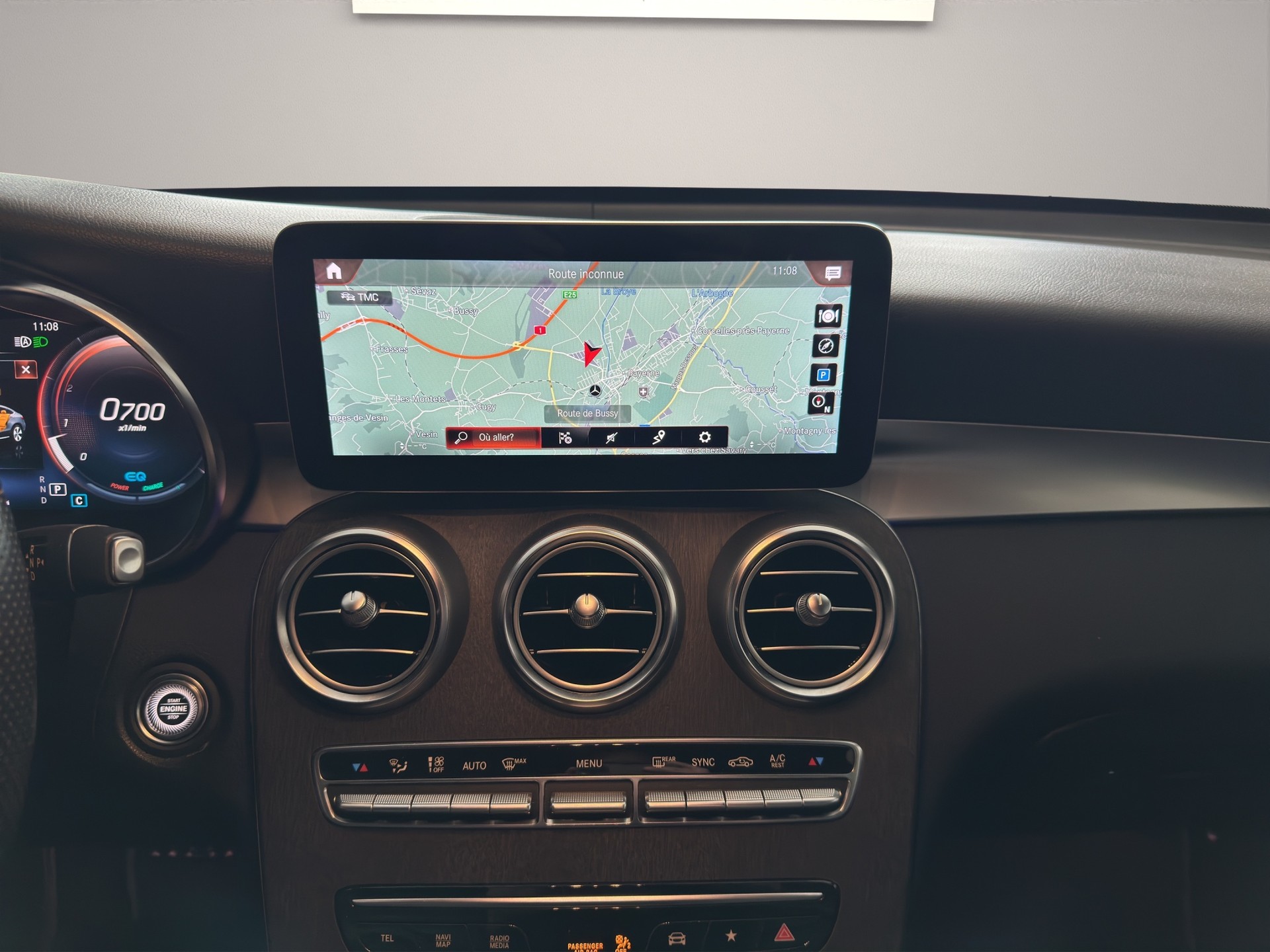 MERCEDES-BENZ GLC Coupé 200 AMG Line 4Matic 9G-Tronic-image-15