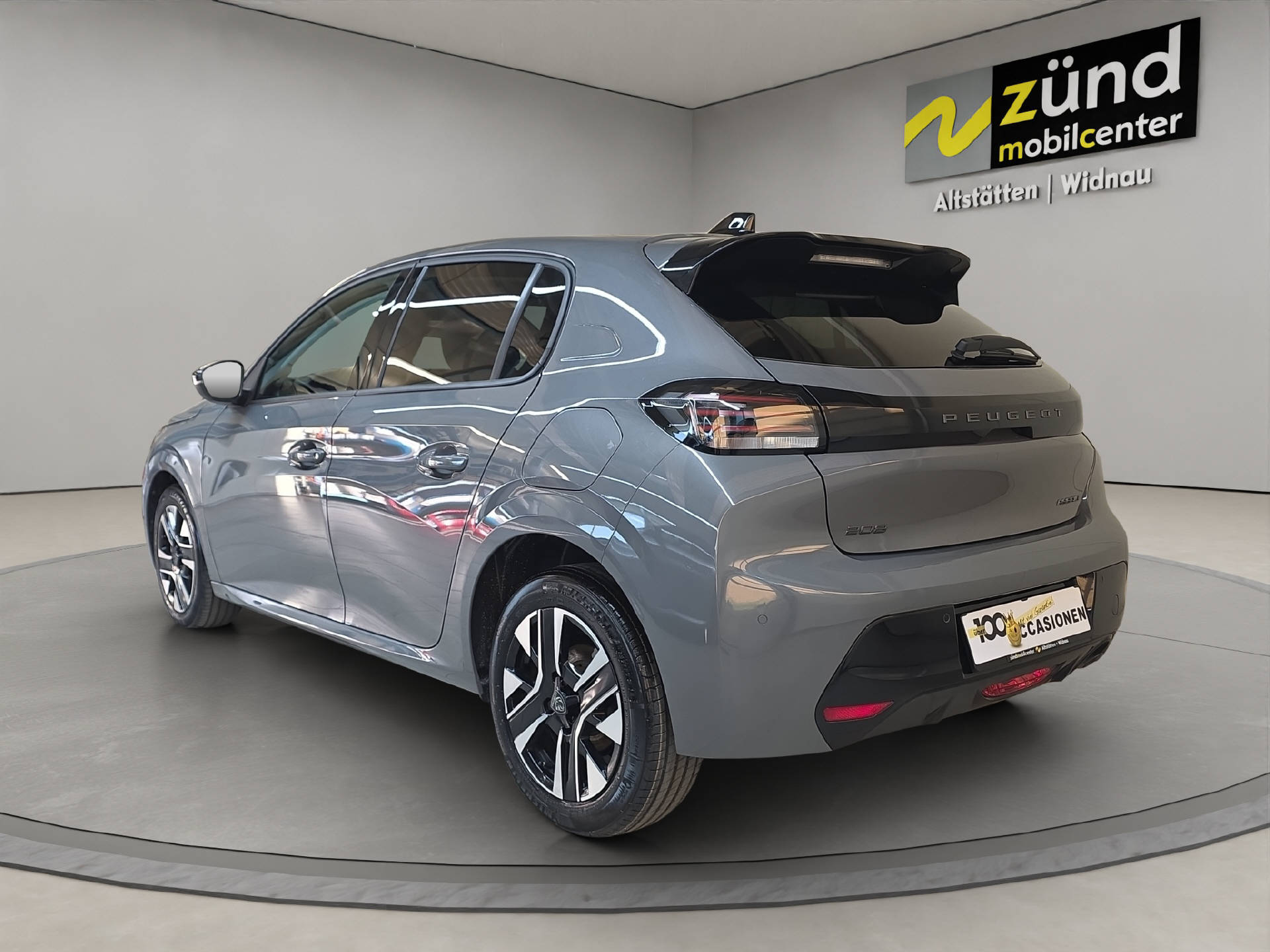 PEUGEOT 208 1.2 Hybrid Allure-image-2