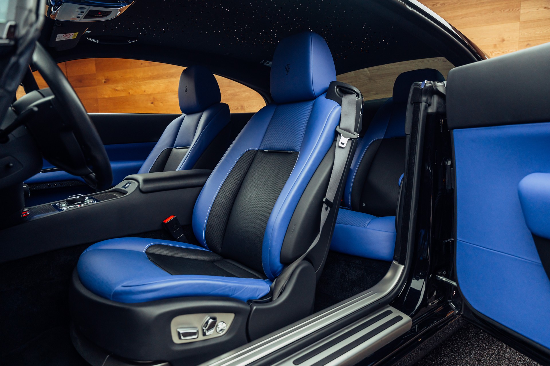 ROLLS-ROYCE Wraith Black Badge 6.6 V12 Facelift-image-7