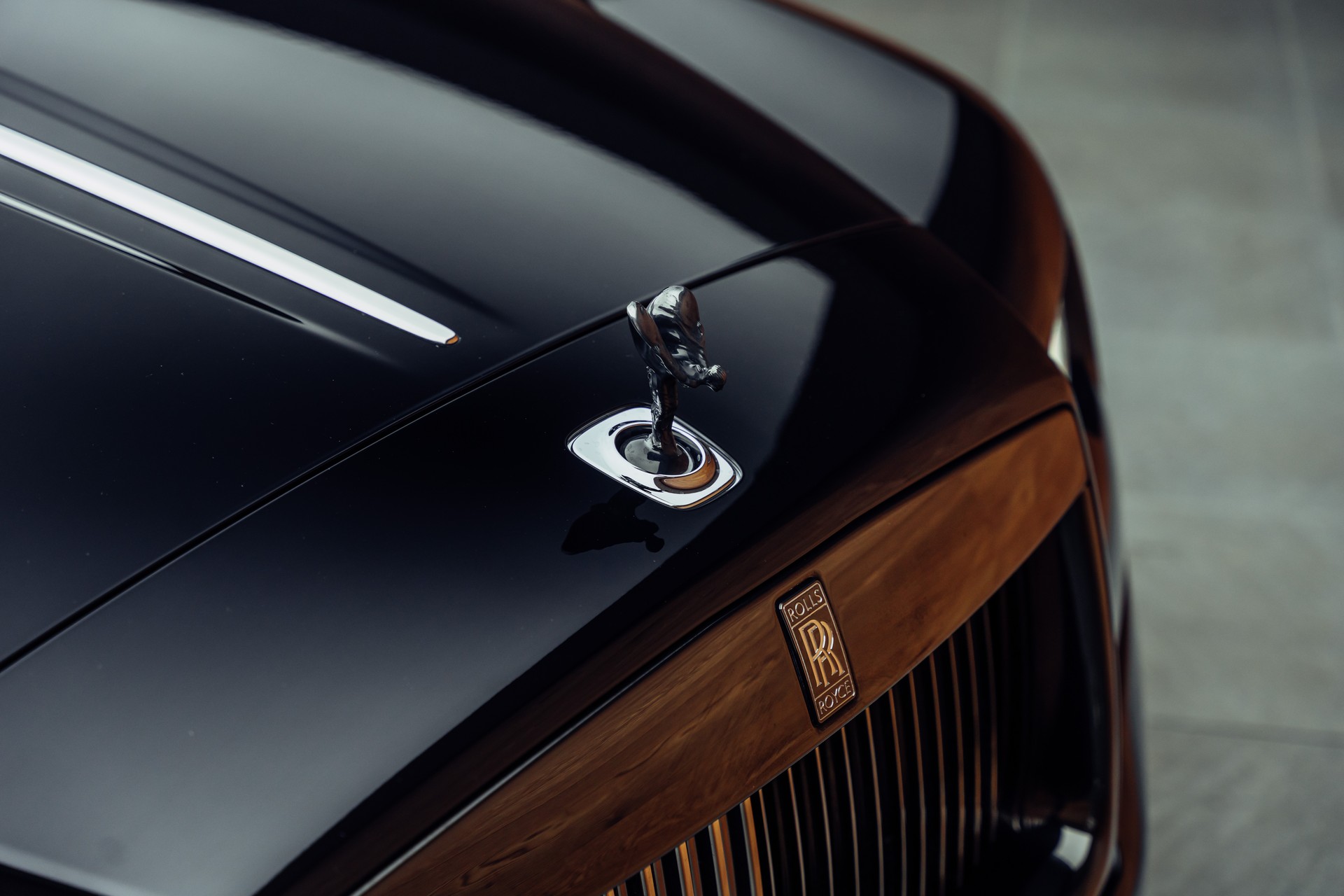 ROLLS-ROYCE Wraith Black Badge 6.6 V12 Facelift-image-24