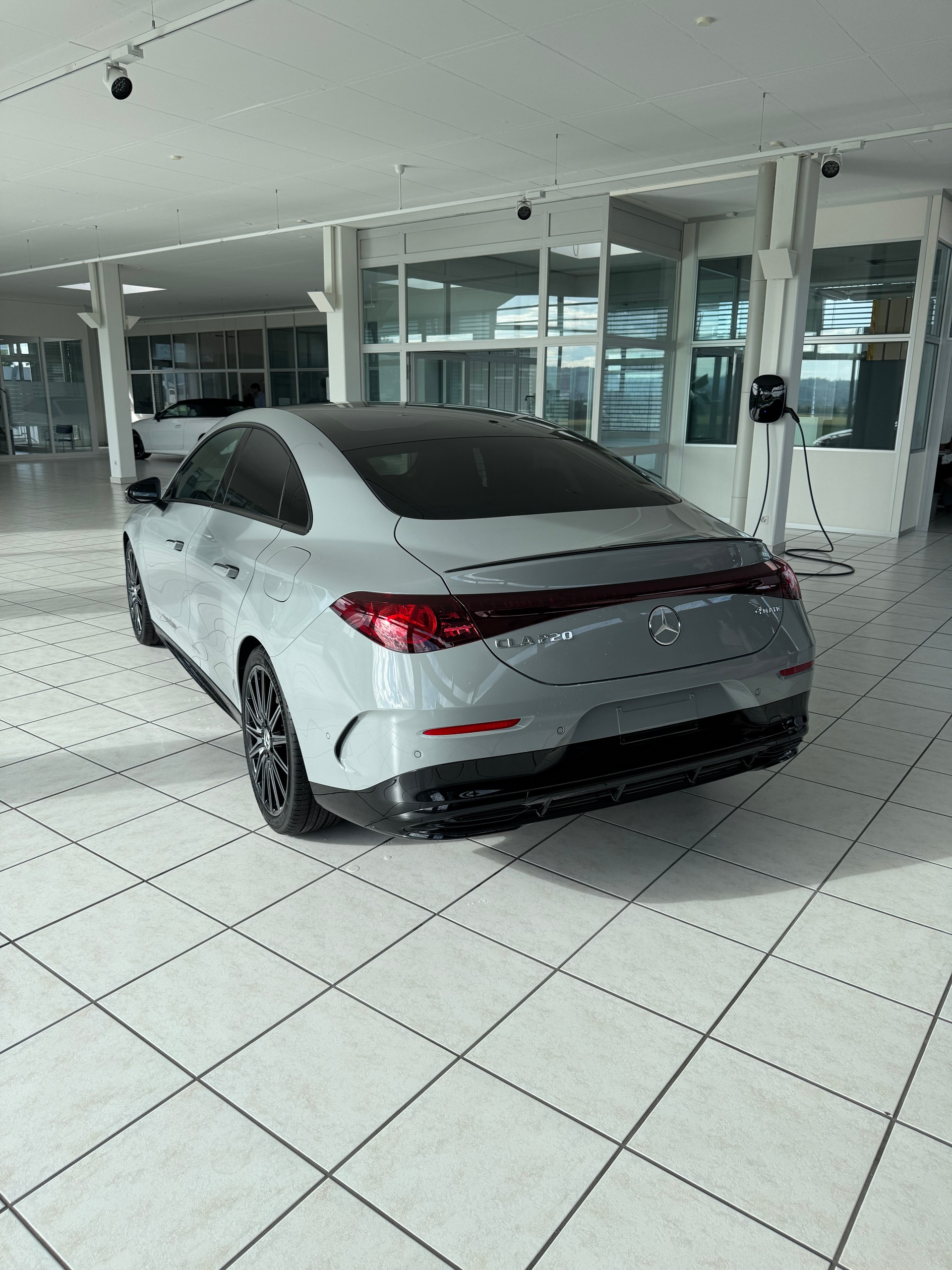 MERCEDES-BENZ CLA 220 4Matic-image-3