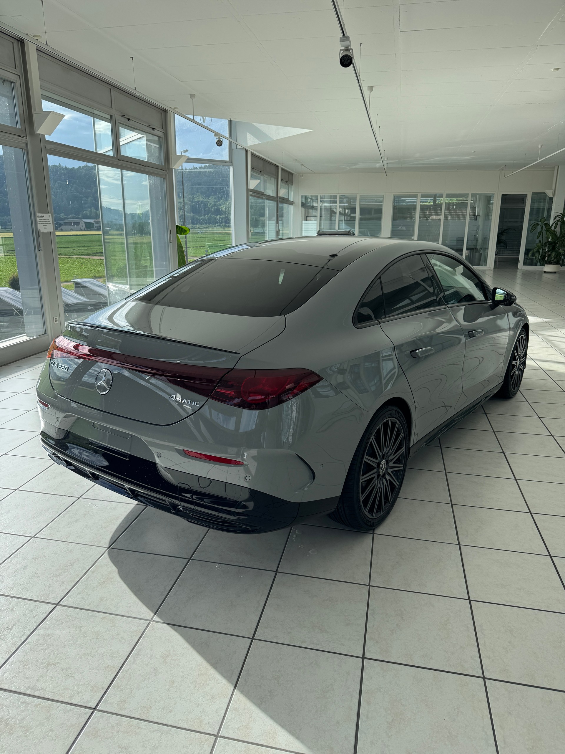 MERCEDES-BENZ CLA 220 4Matic-image-4