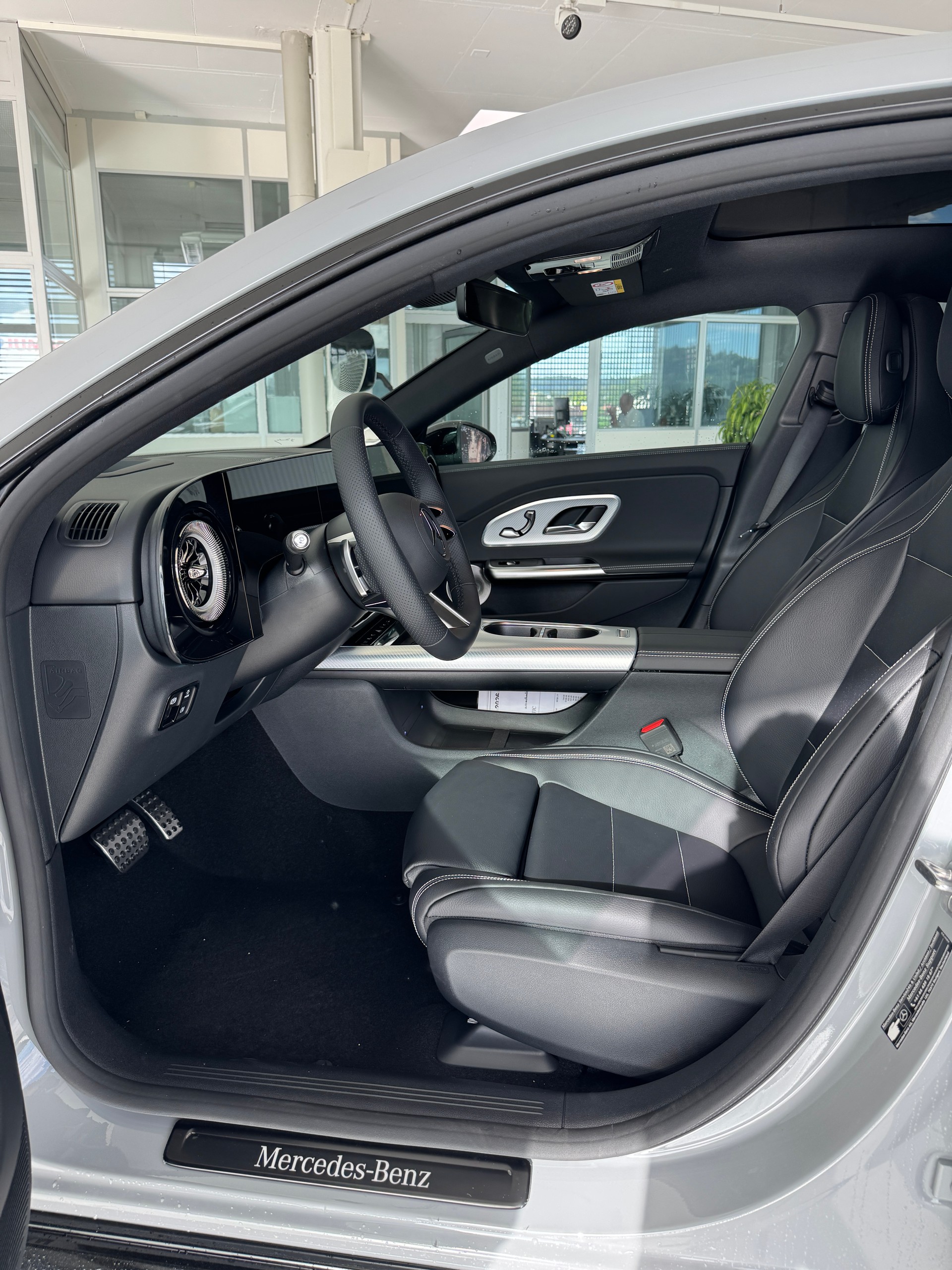 MERCEDES-BENZ CLA 220 4Matic-image-5