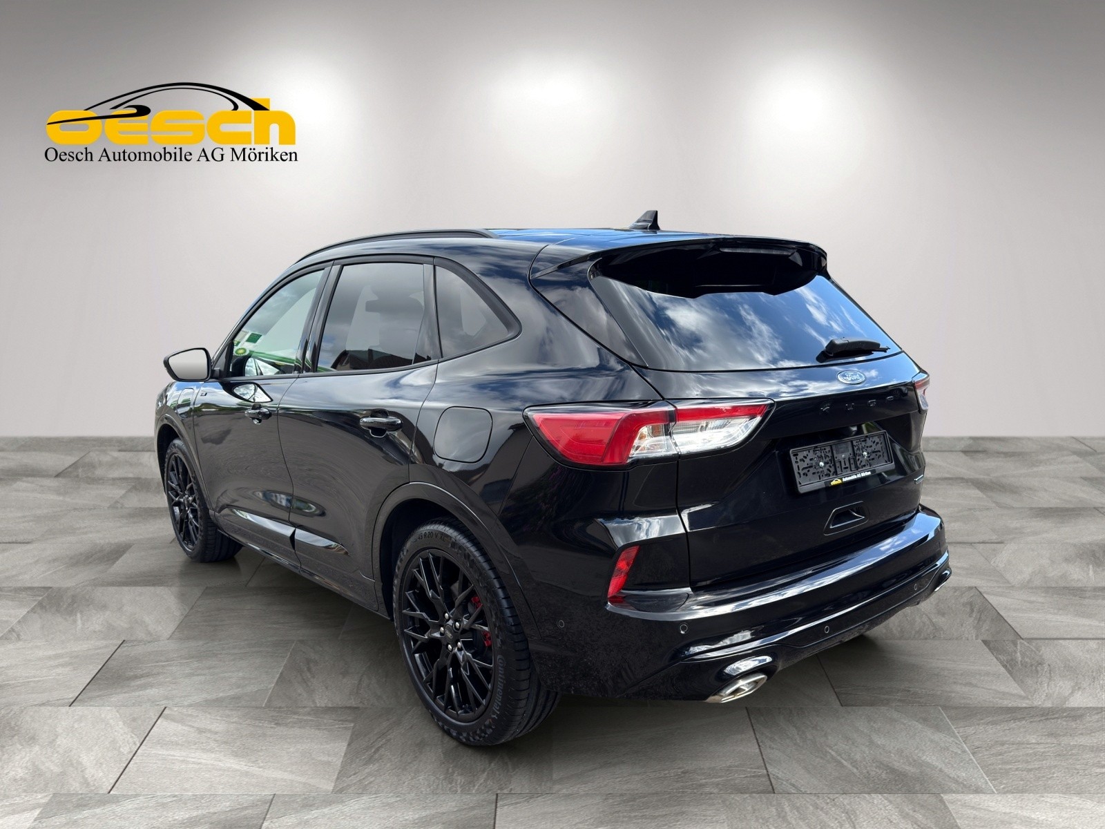 FORD Kuga 2.5 Plug-in Hybrid ST-Line X-showroom-element-2