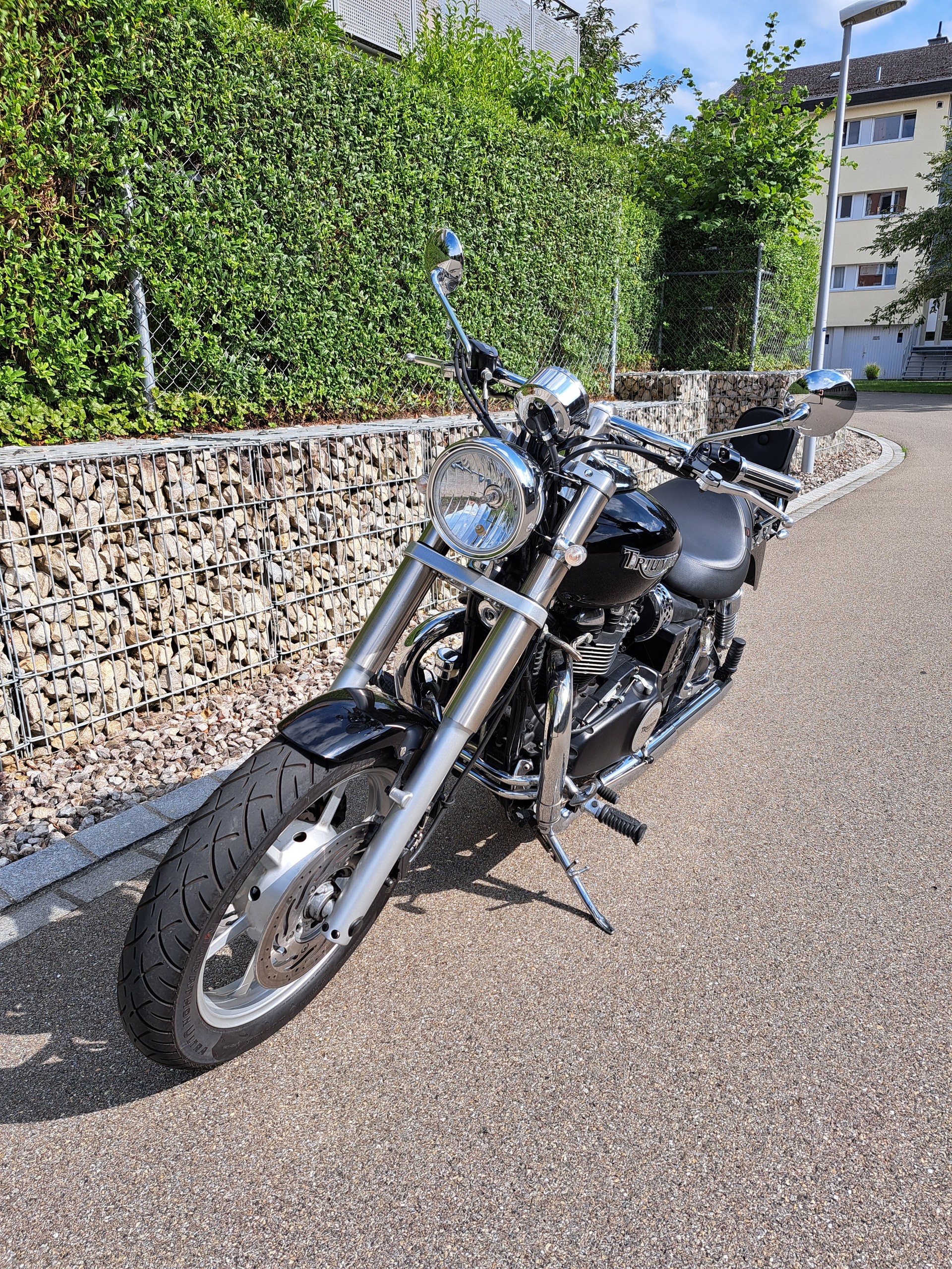 TRIUMPH Speedmaster 900-image-1