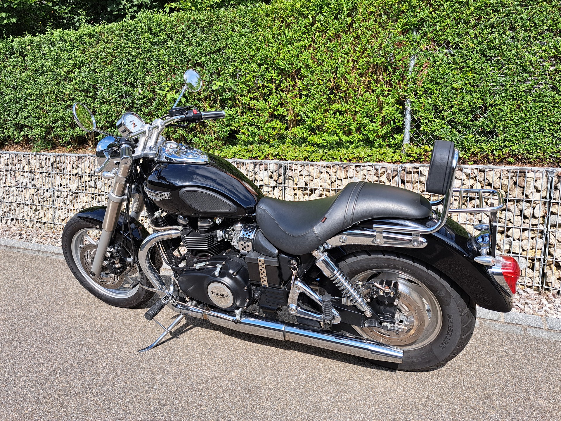 TRIUMPH Speedmaster 900-image-3
