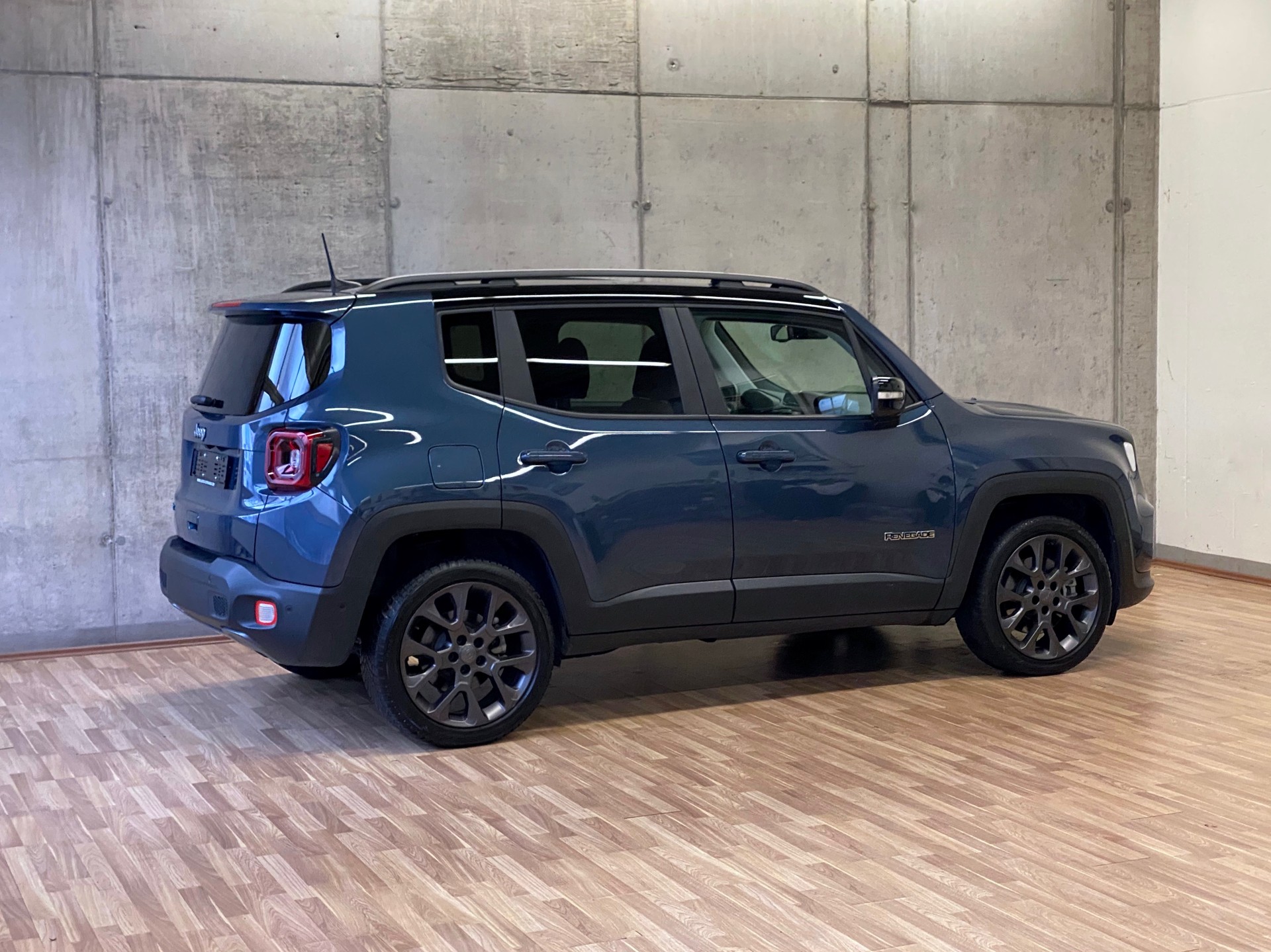 JEEP Renegade 1.3 T*PlugInHybrid*Swiss Limited Plus*Sky*AWD*-showroom-element-2