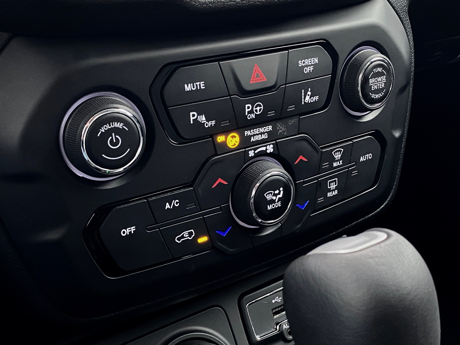 JEEP Renegade 1.3 T*PlugInHybrid*Swiss Limited Plus*Sky*AWD*-image-30