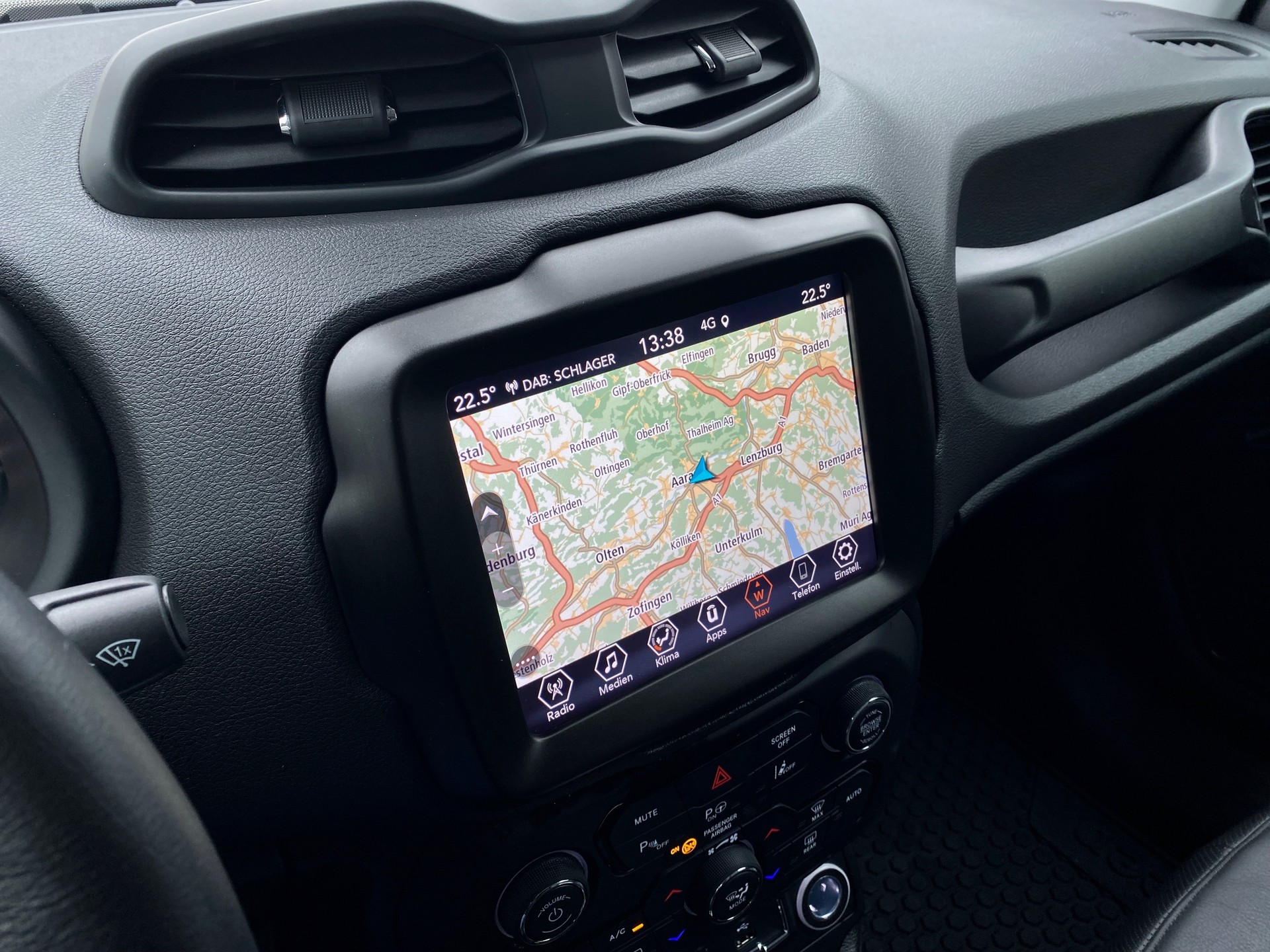 JEEP Renegade 1.3 T*PlugInHybrid*Swiss Limited Plus*Sky*AWD*-image-8