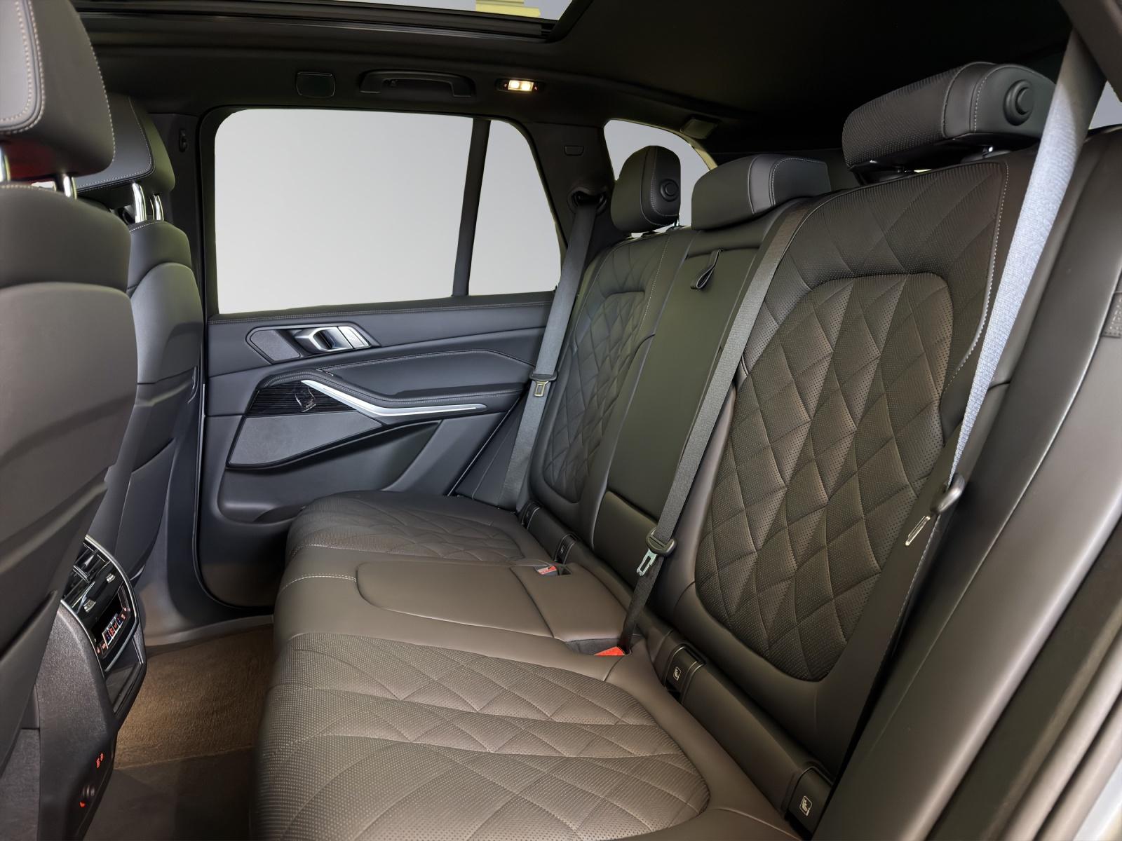 BMW X5 30d xDrive M-SportPaket-image-14