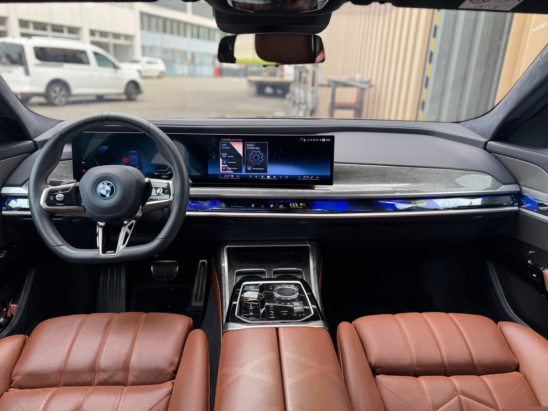 BMW i7 xDrive 60 M Sport-image-11