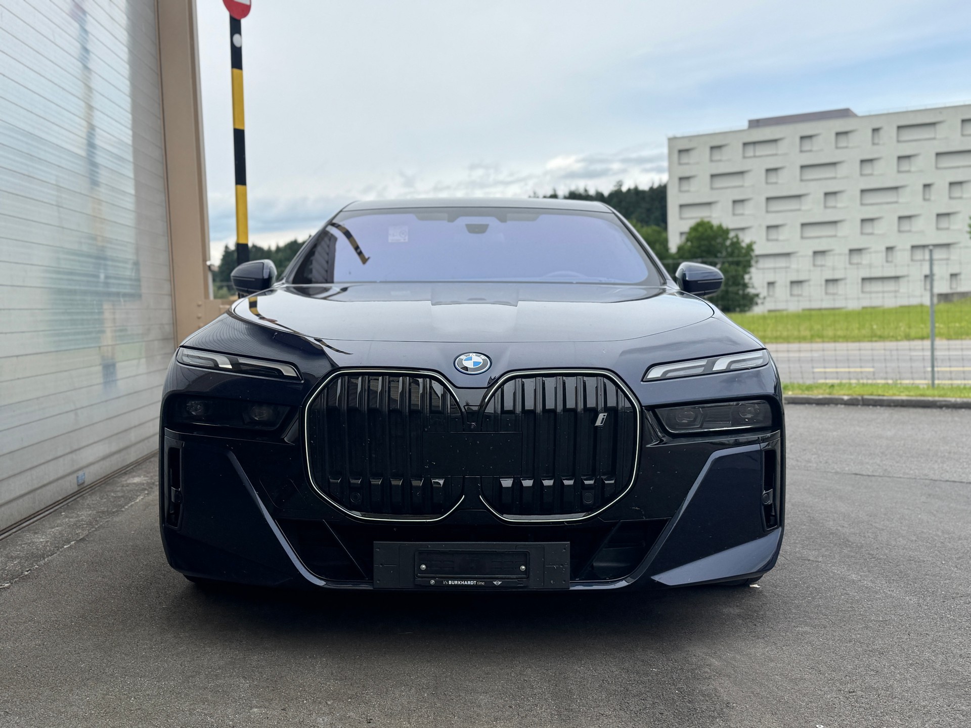 BMW i7 xDrive 60 M Sport-image-1