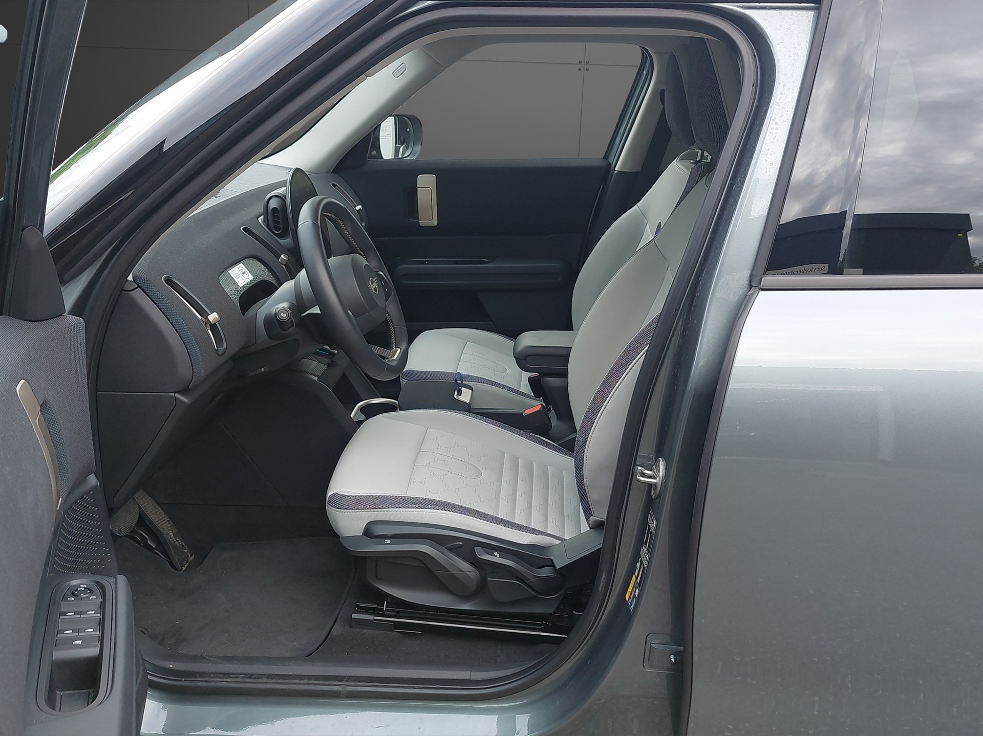 MINI Countryman U25 E-image-7
