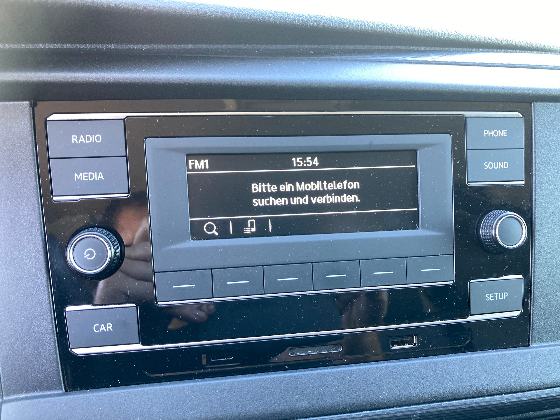 VW T6.1 2.0 TDI mit Hebebühne-image-14