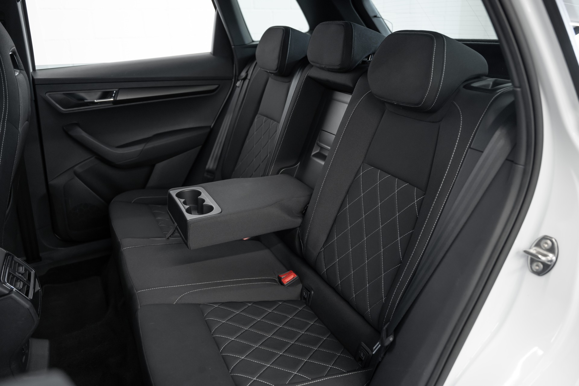 SKODA Karoq 2.0 TDI SCR SportLine 4x4 DSG-image-12