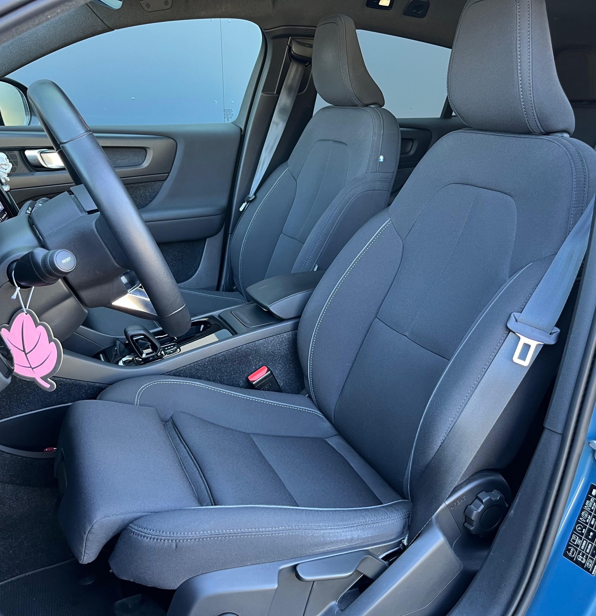 VOLVO C40 Recharge P6 Pure Electric Core-image-8