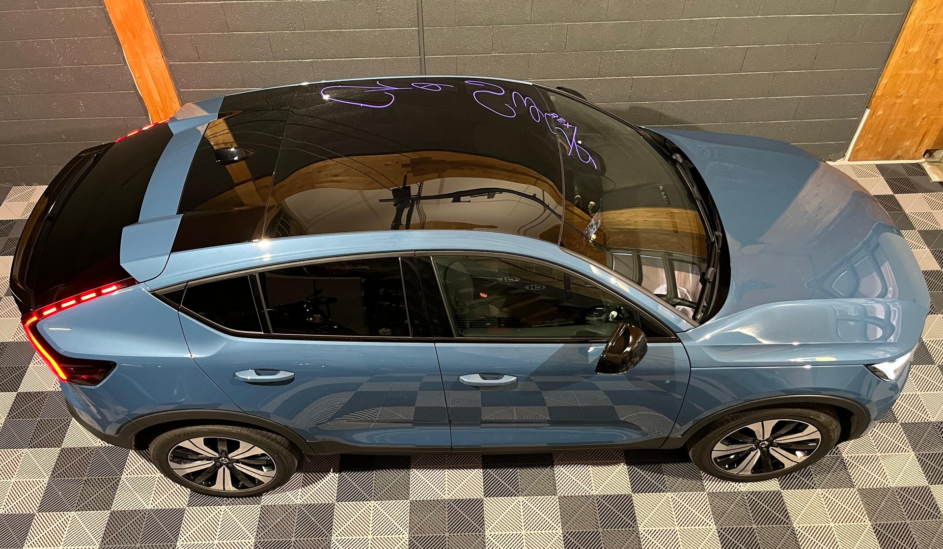 VOLVO C40 Recharge P6 Pure Electric Core-image-1