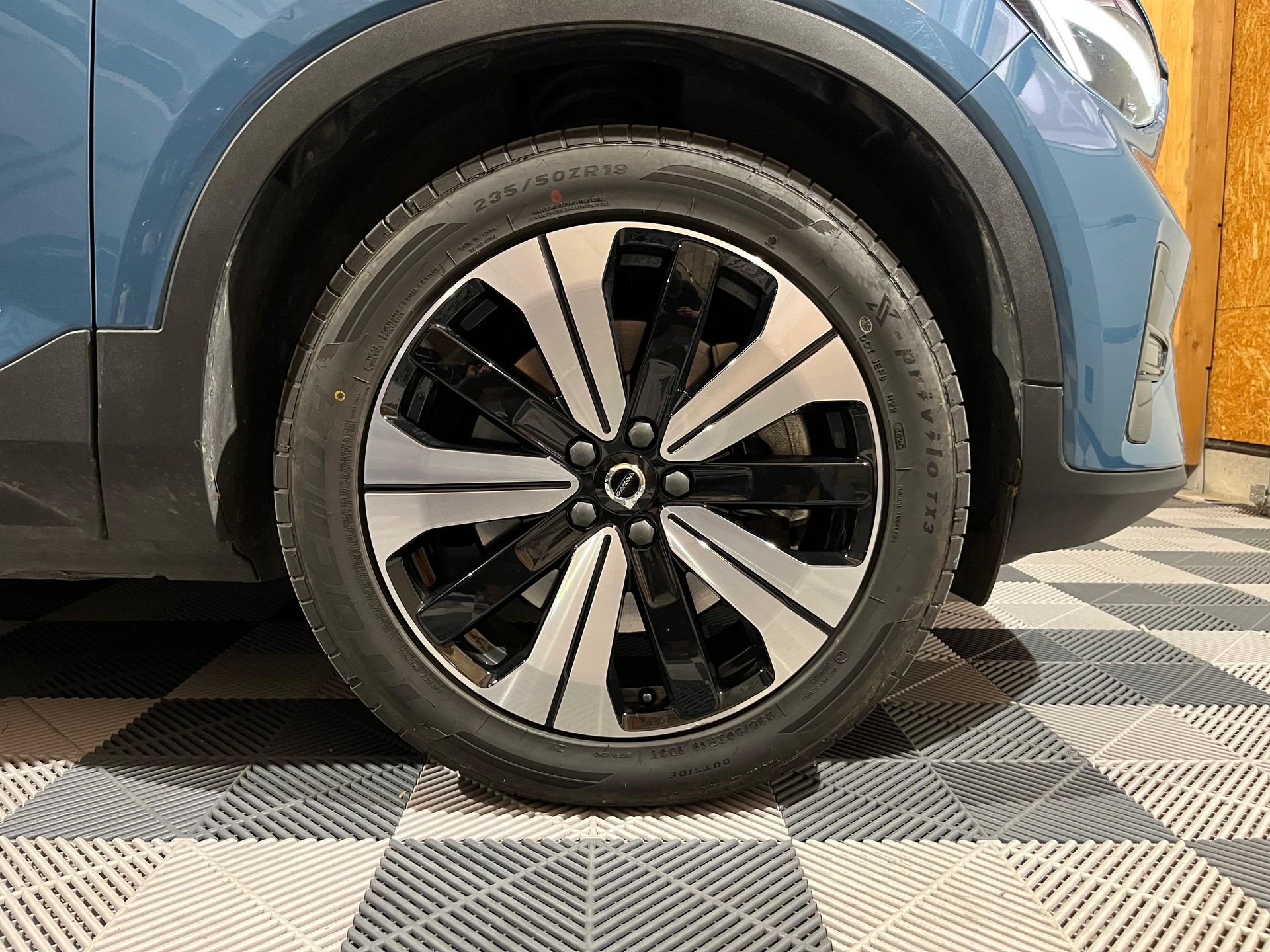 VOLVO C40 Recharge P6 Pure Electric Core-image-20