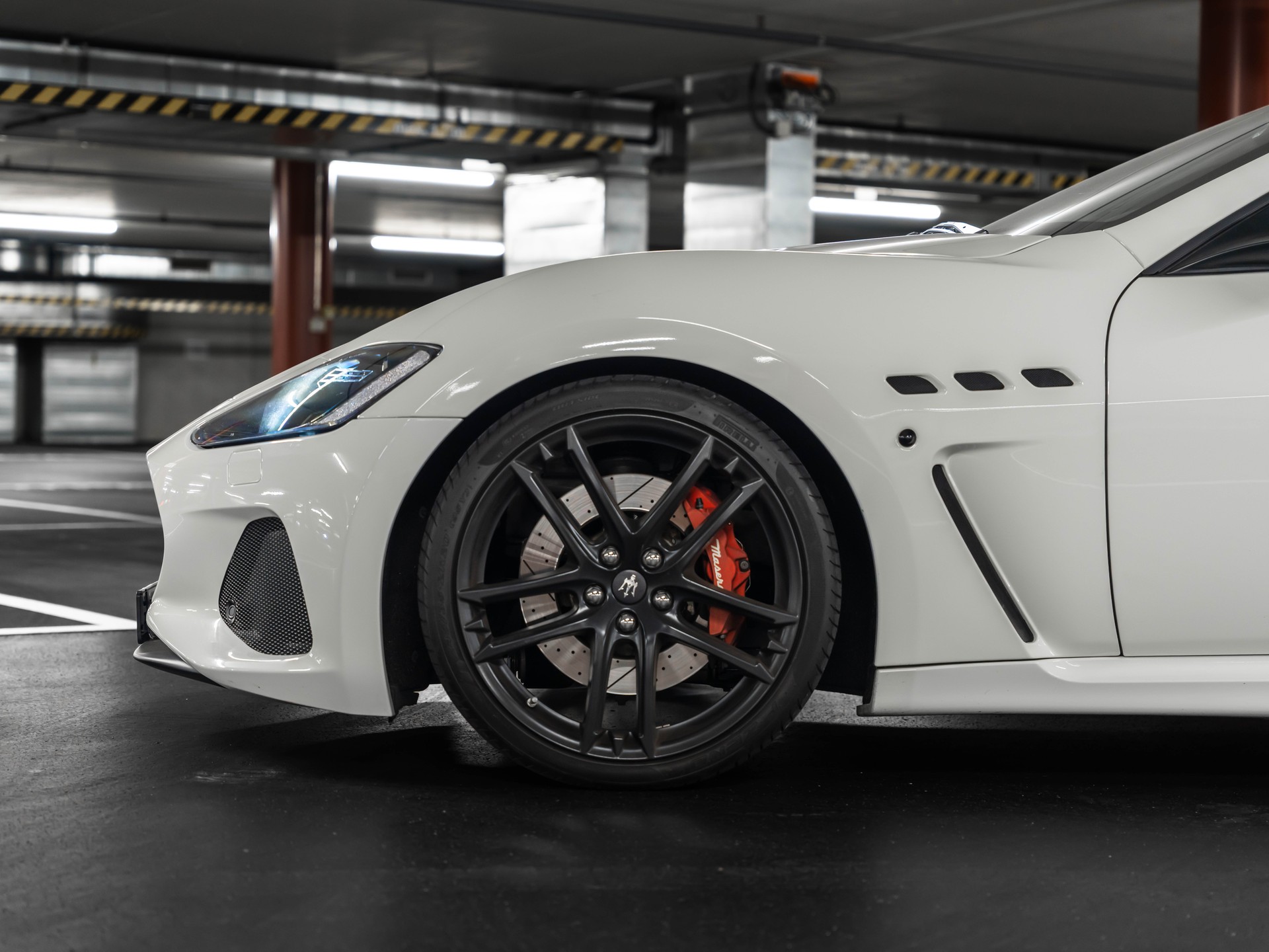 MASERATI GranCabrio MC Automatica FACELIFT-showroom-element-2