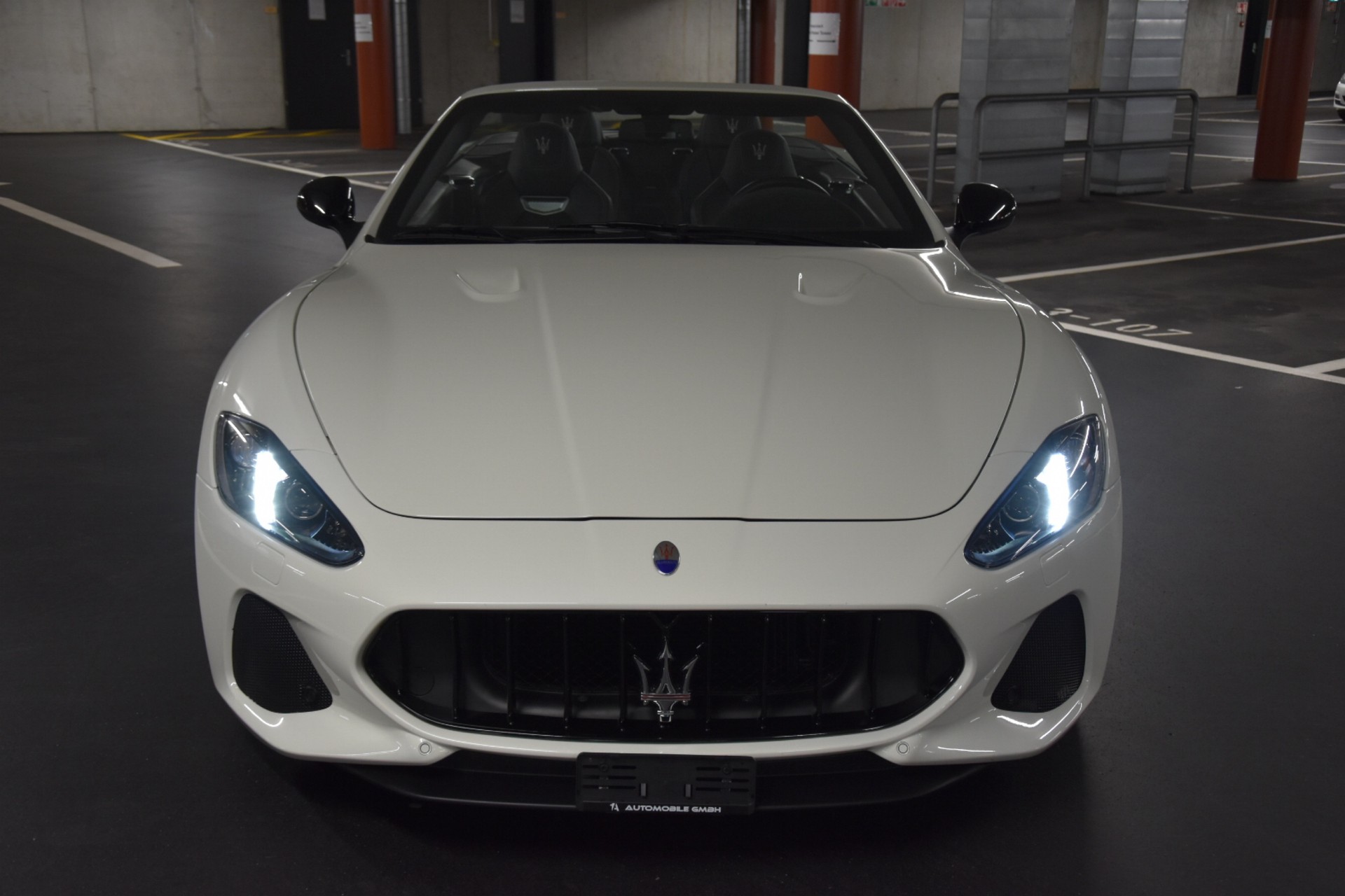 MASERATI GranCabrio MC Automatica FACELIFT-image-11