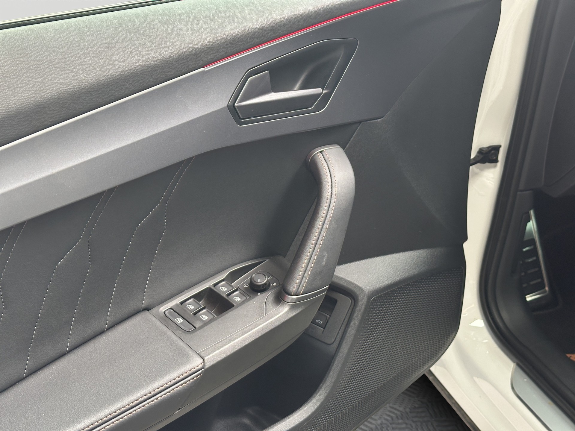 CUPRA Formentor 2.0TSI VZ 4Drive DSG-image-8