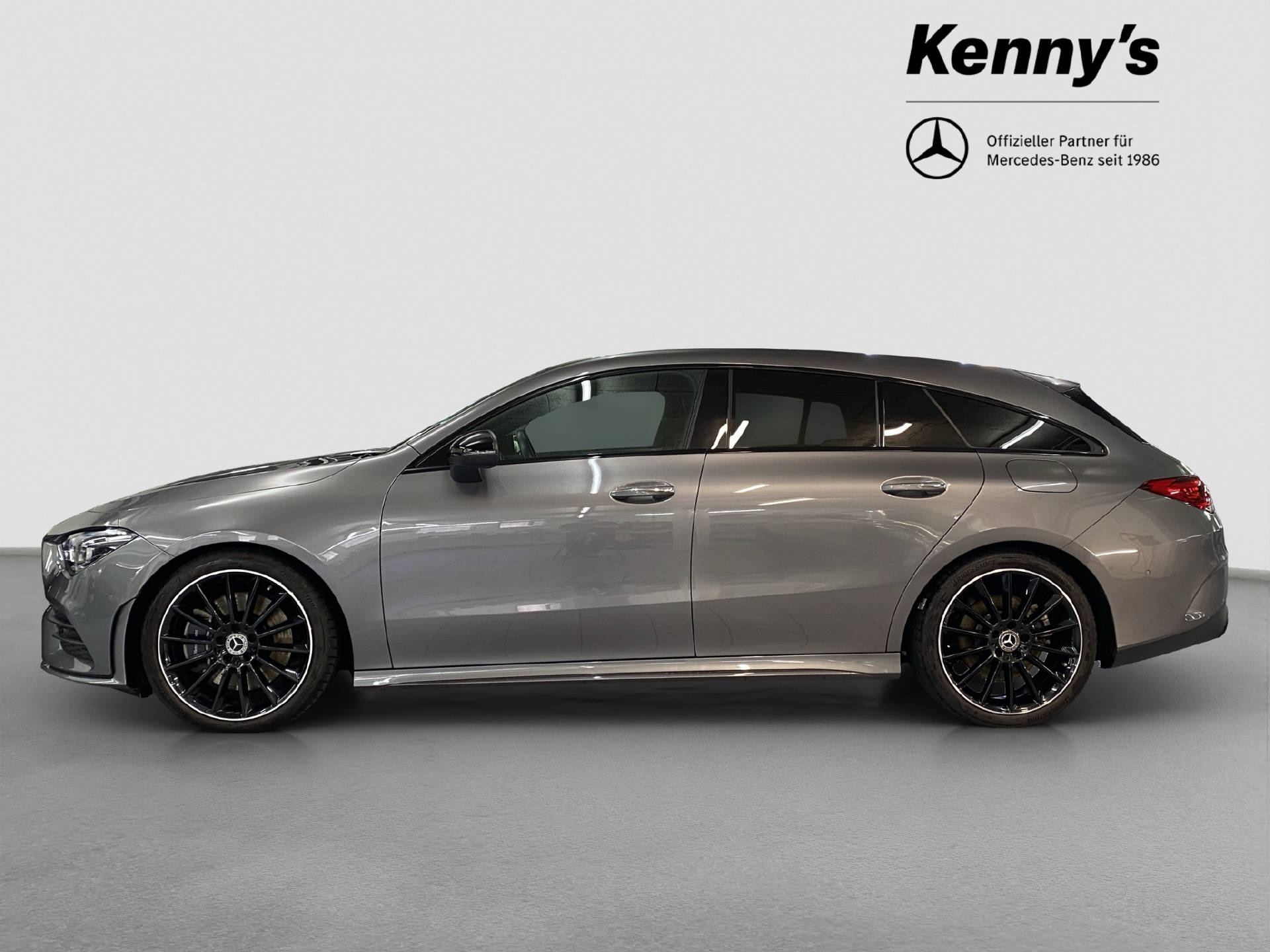 MERCEDES-BENZ CLA 250 AMG Line 4MATIC Shooting Brake Swiss Star-showroom-element-2