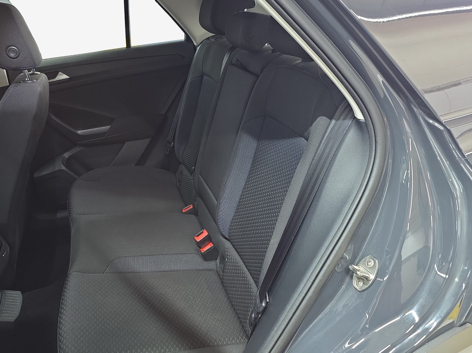 VW T-Roc 1.0 TSI United-image-11