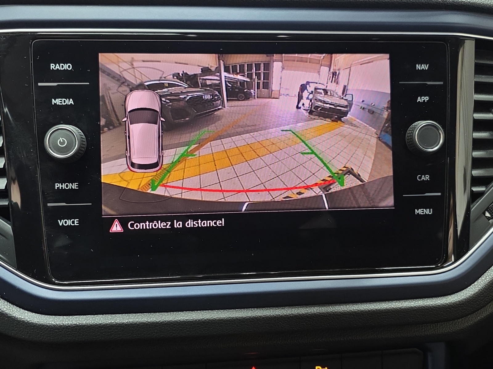 VW T-Roc 1.0 TSI United-image-14
