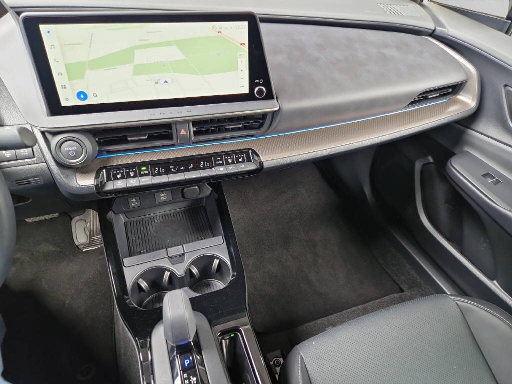TOYOTA Prius 2.0 Plug-In-Hybrid Premi 47329/000-image-10