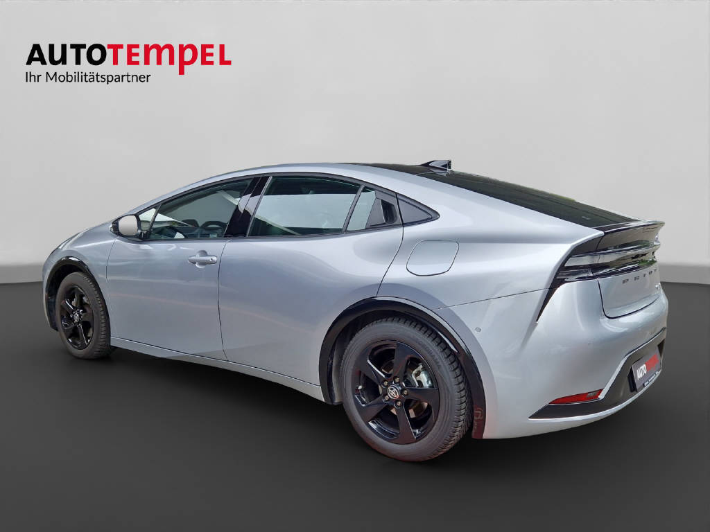TOYOTA Prius 2.0 Plug-In-Hybrid Premi 47329/000-showroom-element-1