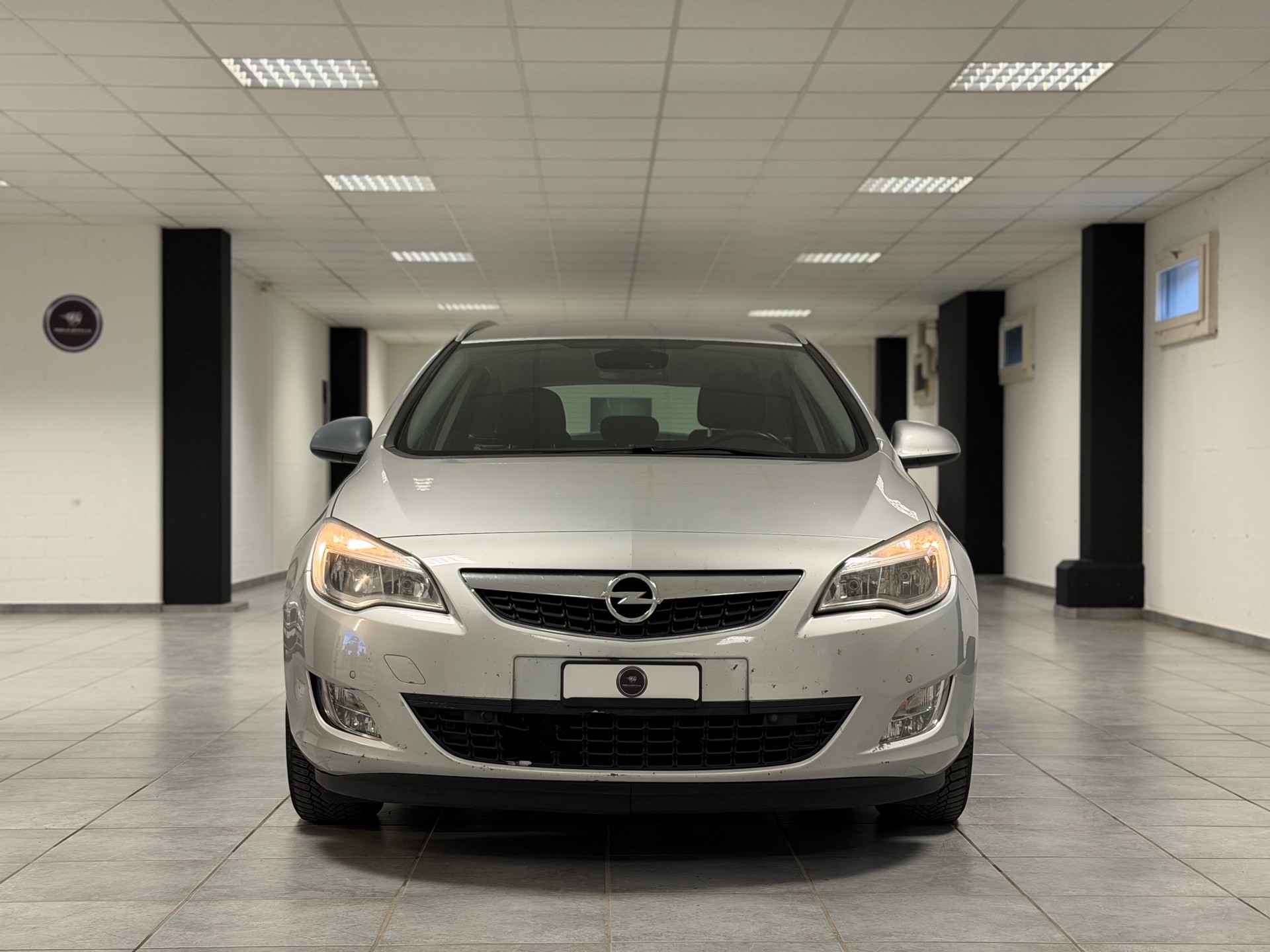 OPEL Astra 1.4i 16V Turbo Anniversary Edition Automatic-showroom-element-3