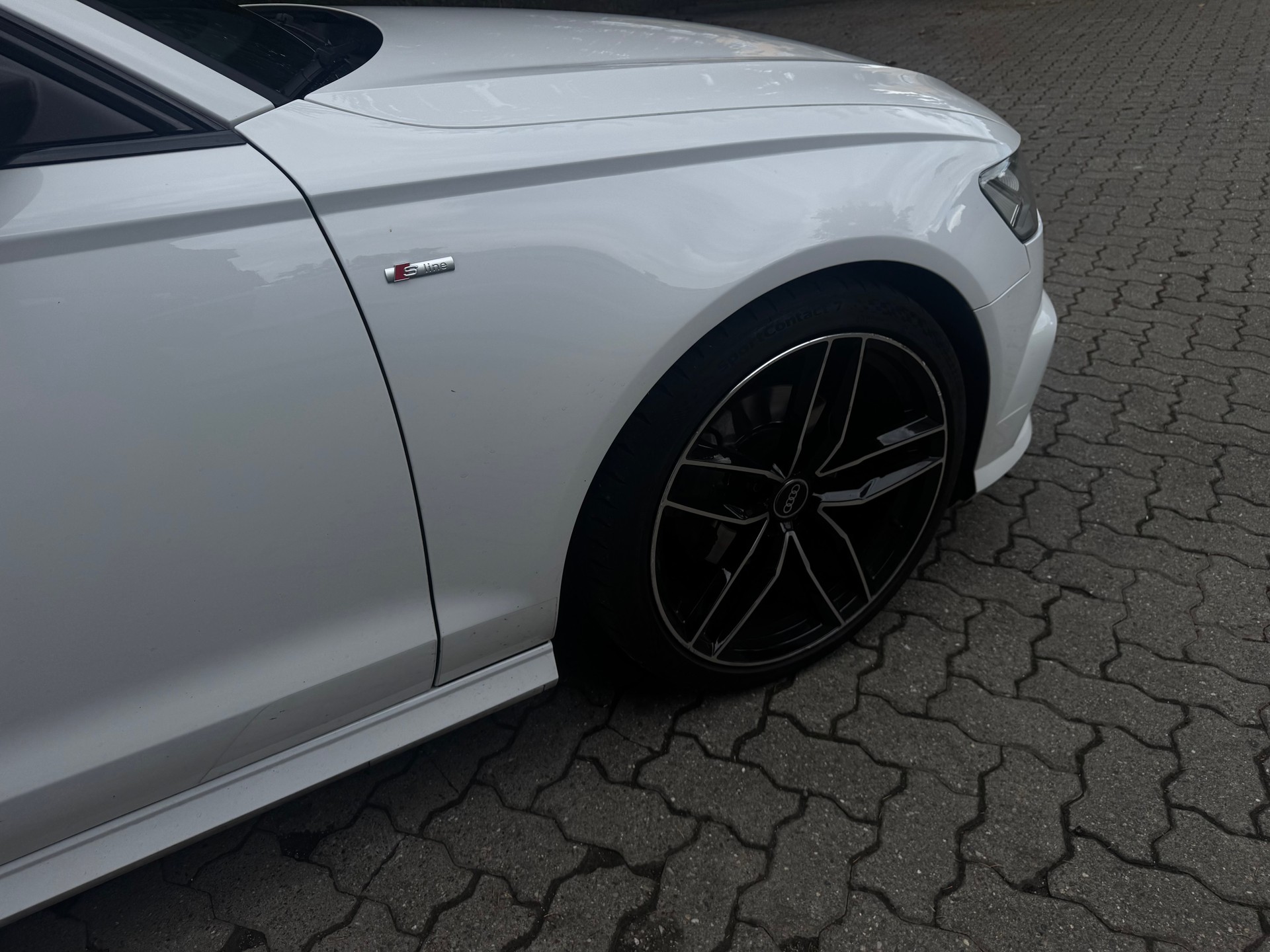 AUDI A6 Avant 2.0 TDI S-tronic S-Line-image-3