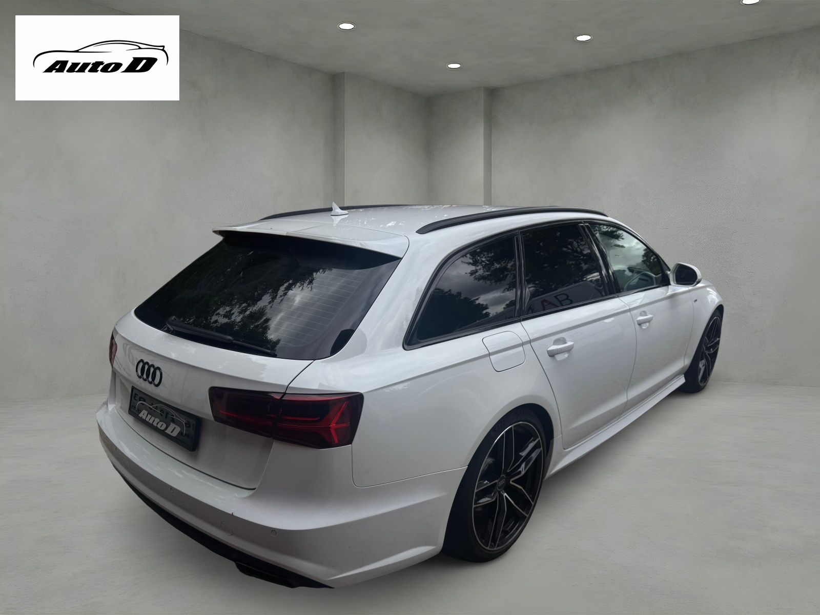 AUDI A6 Avant 2.0 TDI S-tronic S-Line-image-4