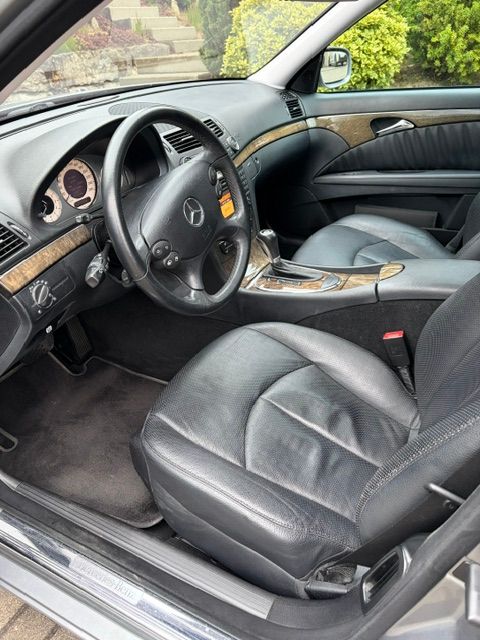 MERCEDES-BENZ E 350 V6 4matic Avantgarde-image-2