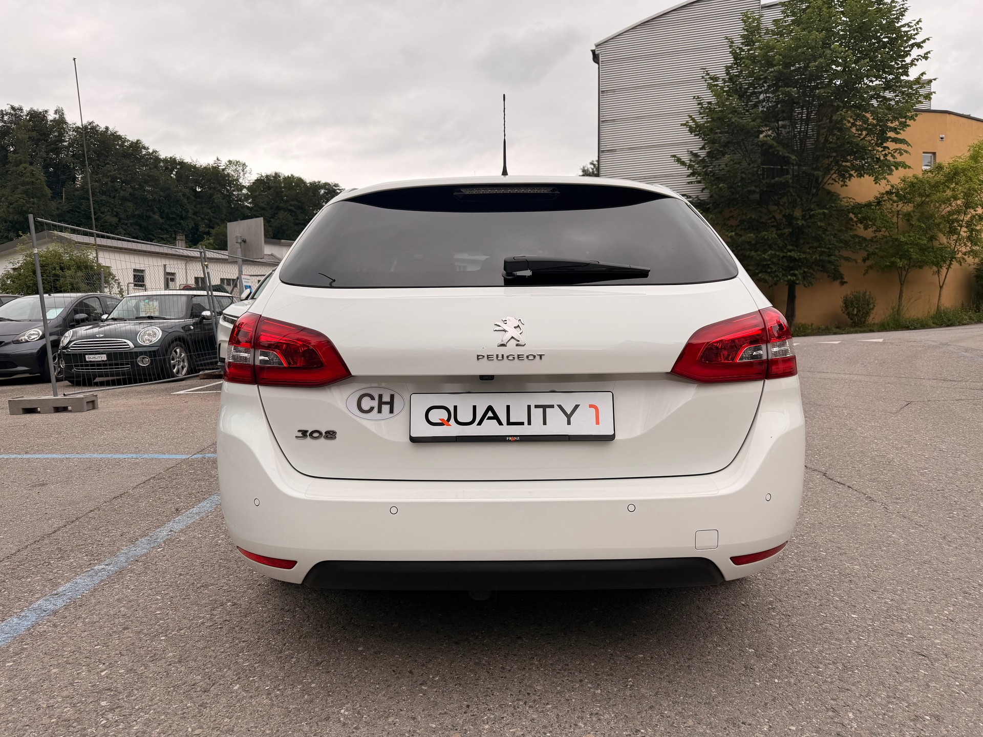 PEUGEOT 308 SW 1.5 BlueHDI Active Pack EAT8-image-4