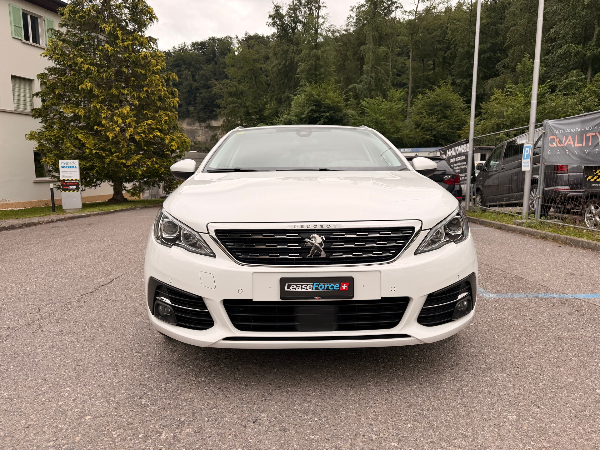 PEUGEOT 308 SW 1.5 BlueHDI Active Pack EAT8-image-0